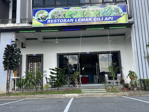 RESTORAN LEMAK CILI API