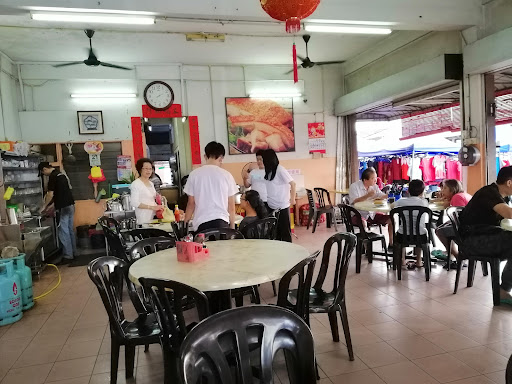 One Plus One Restaurant โข 1 ๅ  1 One Plus One Restaurant โข 1 ๅ  1