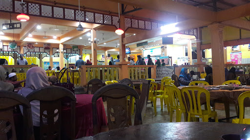Restoran ikan bakar Kuala Sungai Baru Melaka Restoran ikan bakar Kuala Sungai Baru Melaka