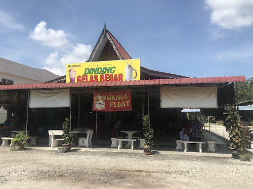 Restoran Dinding Gelas Besar Restoran Dinding Gelas Besar