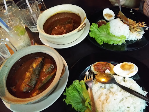 Restoran Periuk Belanga