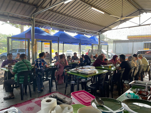 Warung Pak Tam • Kelapa Sawit Warung Pak Tam • Kelapa Sawit