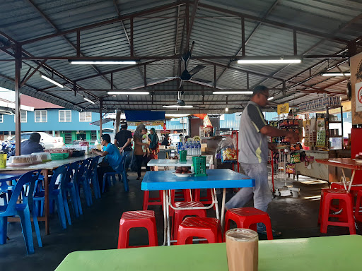 Warung Edah dan Keluarga Warung Edah dan Keluarga