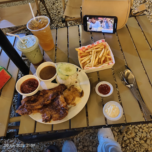 Pondok Kuning Cafe
