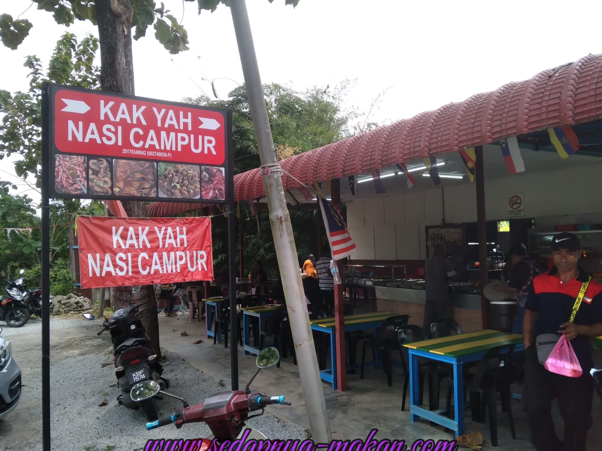 Kak YaH Nasi Campur 1 kak yah nasi campur scaled