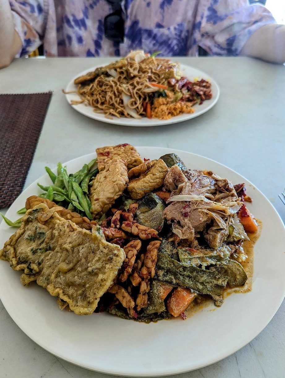 WARUNG NUR ANQUIZA REZQI 1 warung nur anquiza rezqi